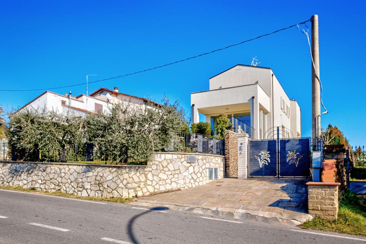 Villa Il Poggino - Modern House Foiano Della Chiana Dış mekan fotoğraf
